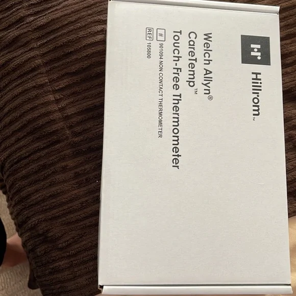 Touch-Free Thermometer - Picture 2 of 4